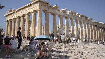 Greece to limit visitors to Acropolis to 20,000 per day