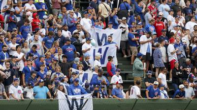 Photos: Cubs beat Braves 6-4 at Wrigley Field