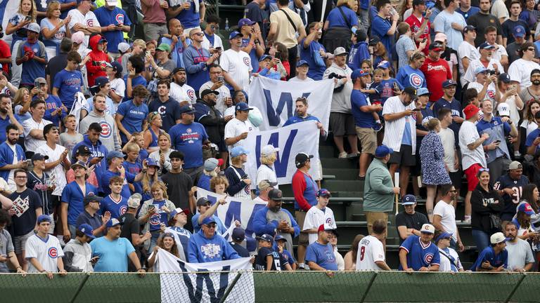 Photos: Cubs beat Braves 6-4 at Wrigley Field