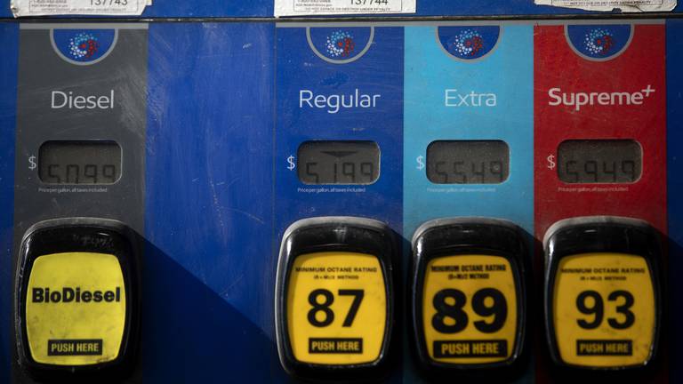 How gas prices in Illinois compare to other states