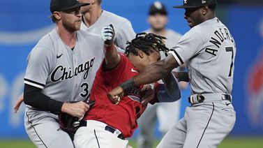Lengthy brawl breaks out during the Chicago White Sox-Cleveland Guardians game, leading to multiple ejections
