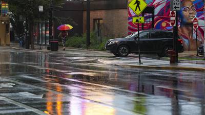 Chicago weather: Power outages follow Friday night thunderstorms