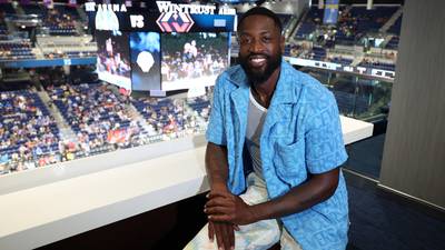 Photos: Dwyane Wade attends Chicago Sky game