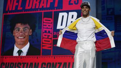 Christian González, luce los colores colombianos en el draft