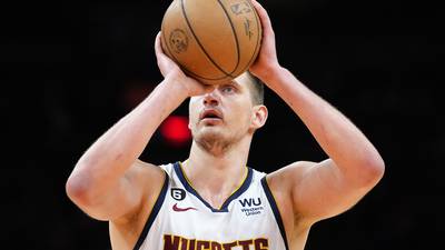 Lakers vs. Nuggets series prediction, odds: Can the Lakers slow down Jokic?